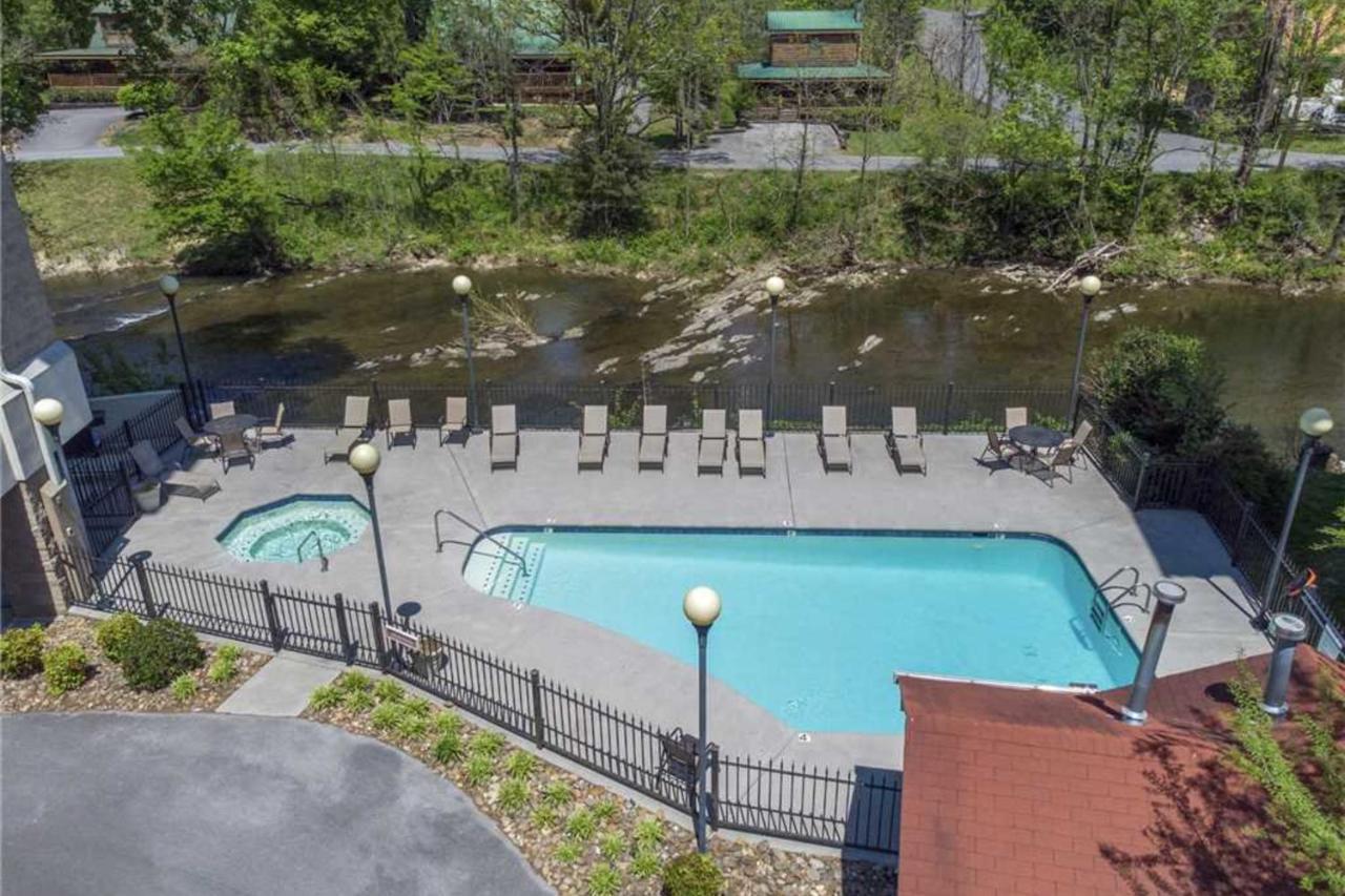 Cedar Lodge Pigeon Forge Exterior photo